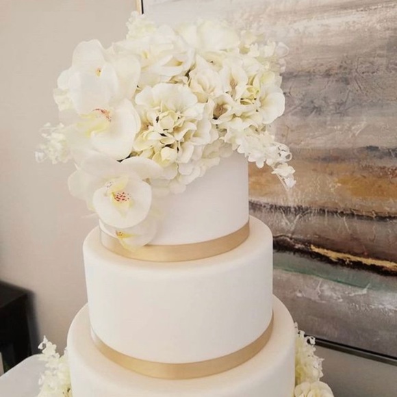 5 tier White Orchids Display Faux Wedding Cake - Picture 3 of 8